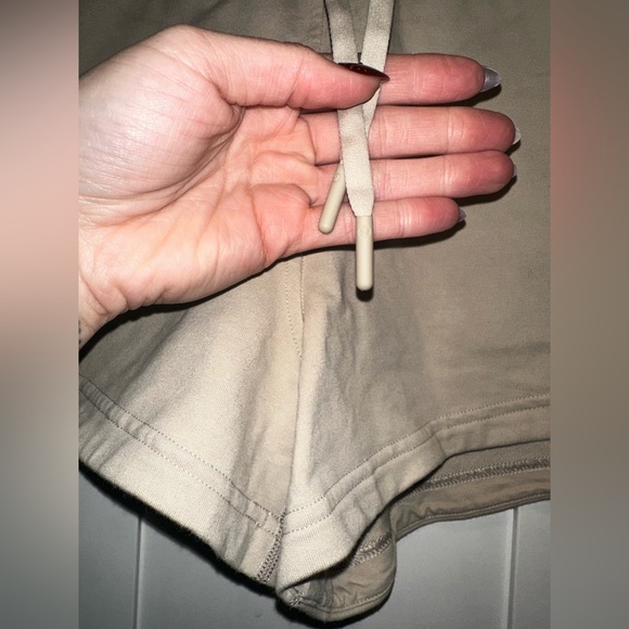 Lululemon Inner Glow High-Rise Short 3" - Mojave Tan - Picture 3 of 9